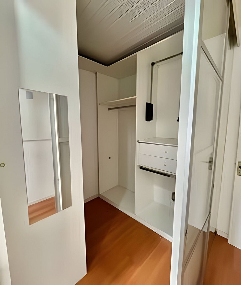 Amplo apartamento no Centro